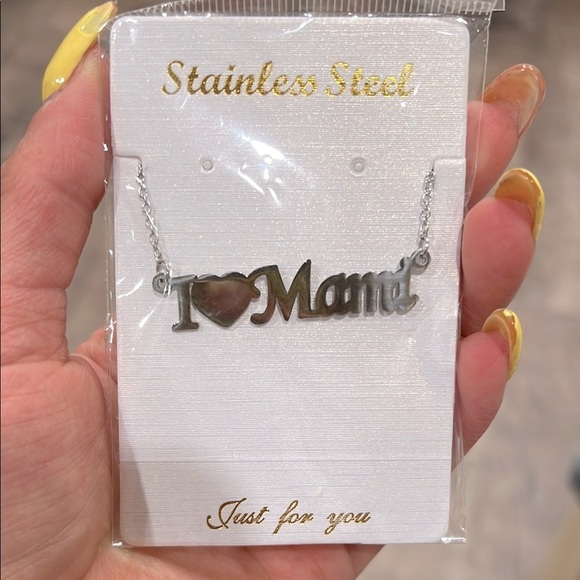 3/$28 🌺Stainless Steel 'I Love Mom' Necklace - Silver🌺 - Picture 1 of 2